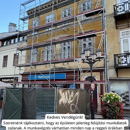 6 - Banana - Donviore Lägenhet Győr